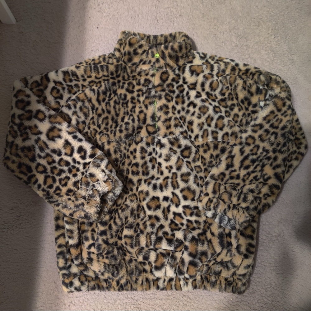 Treasure & Bond Leopard Animal Print Faux Fur Half Zip Jacket Sweatshirt top